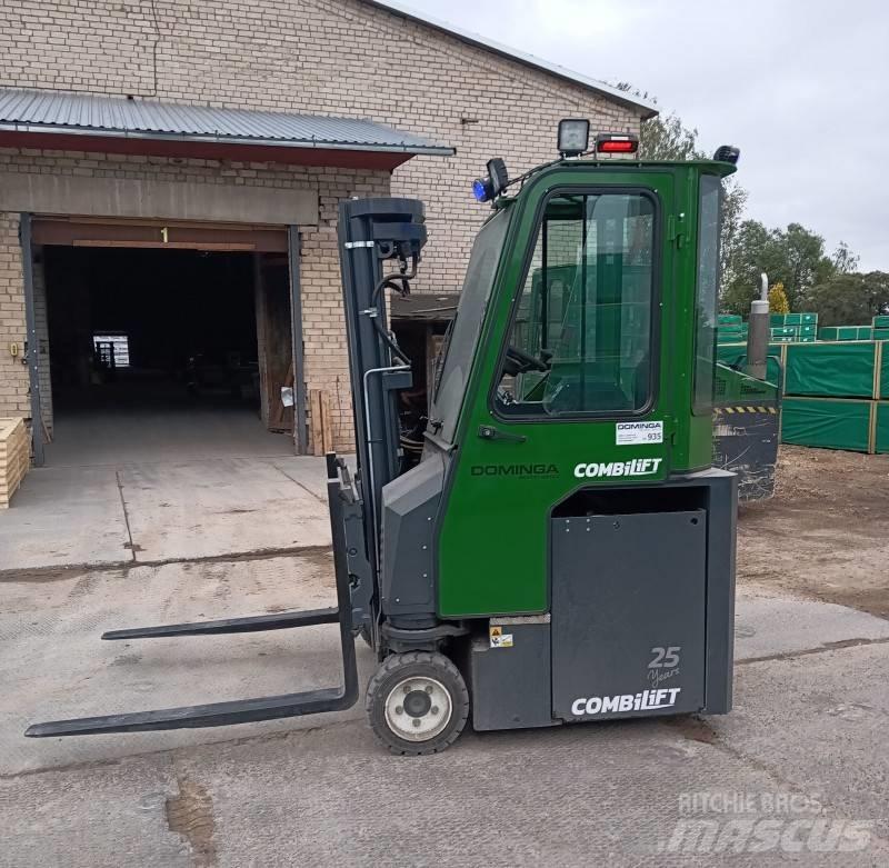 Combilift CBE 2500 Carrello elevatore retrattile a 4 vie
