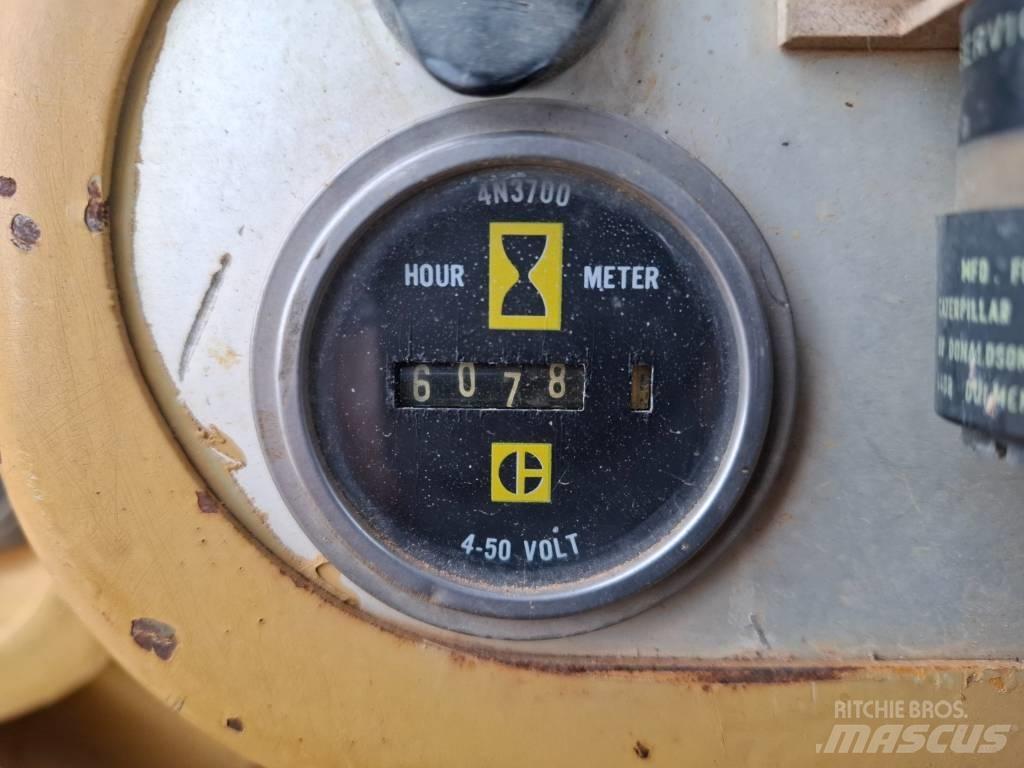 CAT D 4 D Dozer cingolati