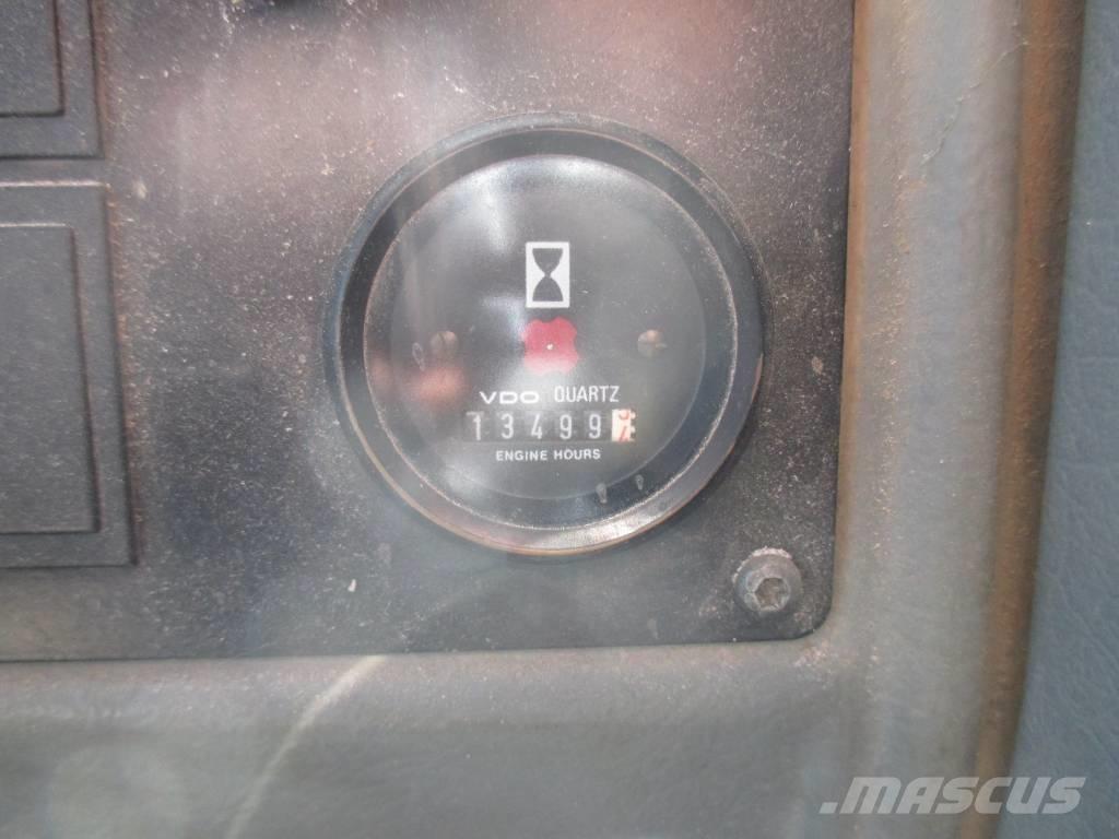 Volvo L 180 E Pale gommate