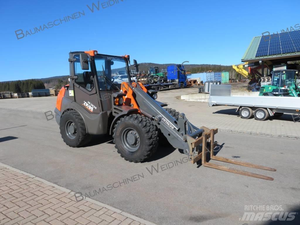 Hitachi ZW 95 Pale gommate