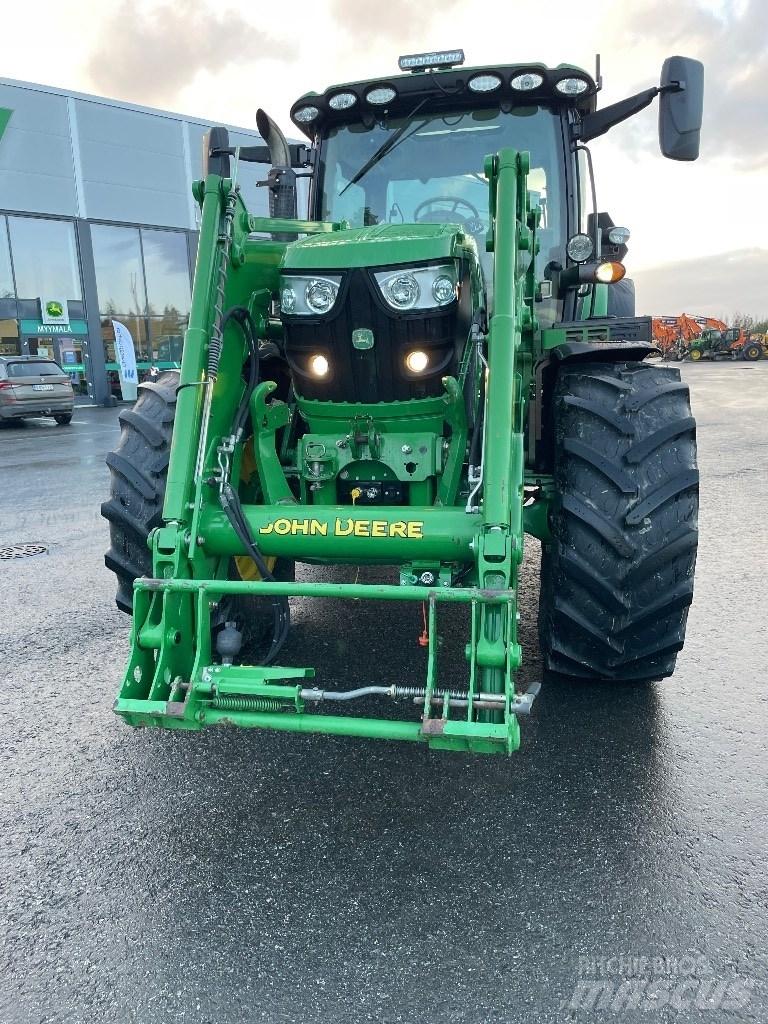 John Deere 6115R Trattori