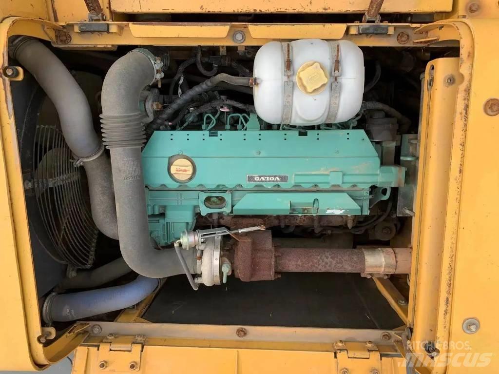 Volvo EC210D Escavatori cingolati