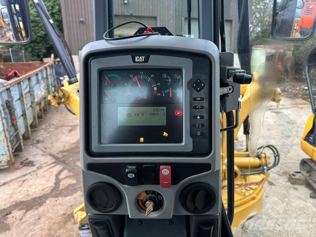 CAT 150 Motorgraders