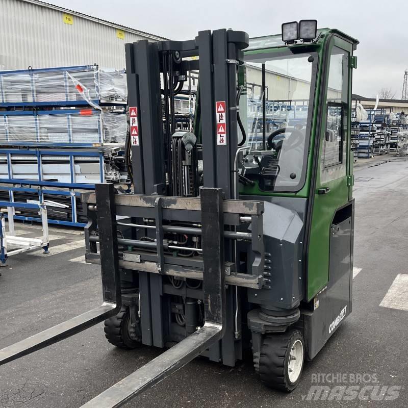 Combilift CBE 2500 Carrello elevatore retrattile a 4 vie