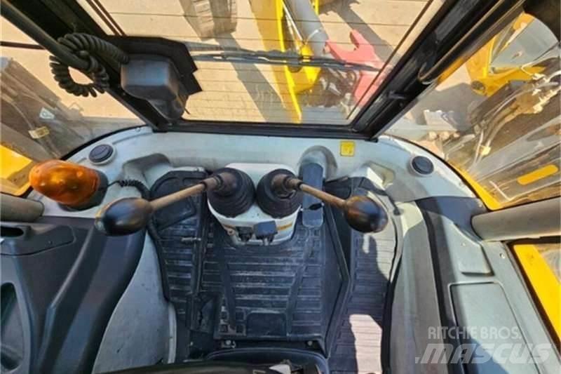 Dezzi CMI 4X4 TLB Terne