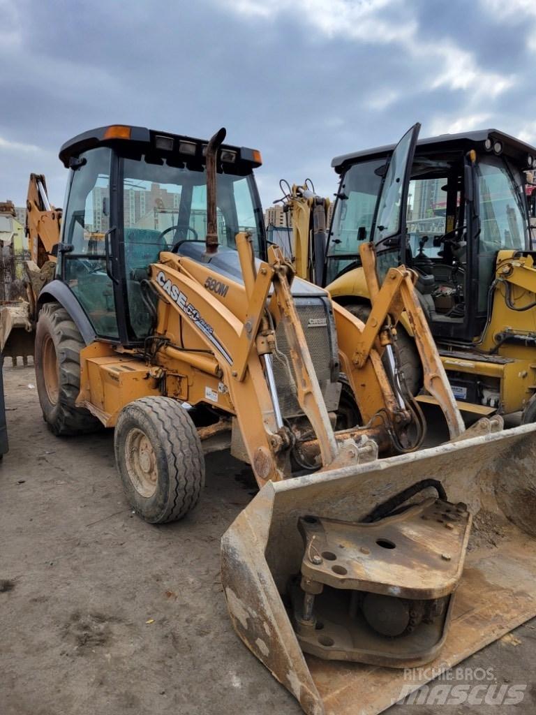 CASE 580 M Terne