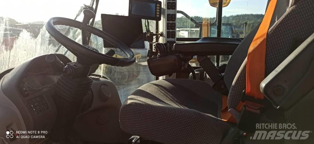 Volvo L 120 H Pale gommate