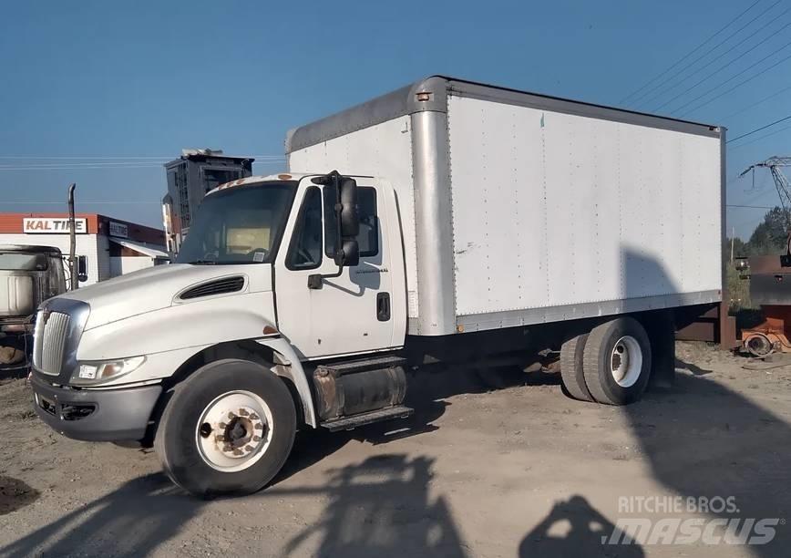 International 4300 Camion cassonati