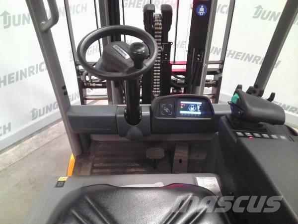 Jungheinrich EFG 220 Carrelli elevatori elettrici