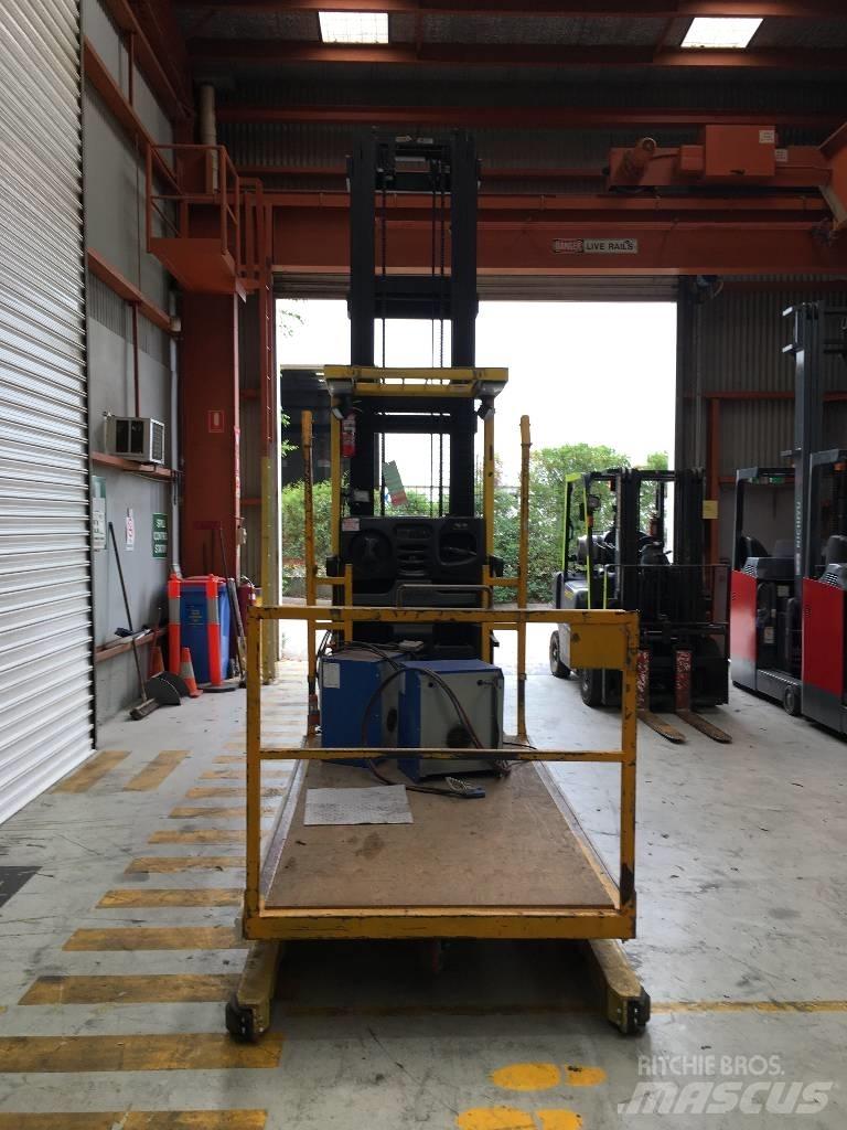 Hyster R30XMF2 Commissionatore alto livello