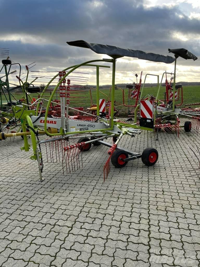 CLAAS Liner 450 Ranghinatori