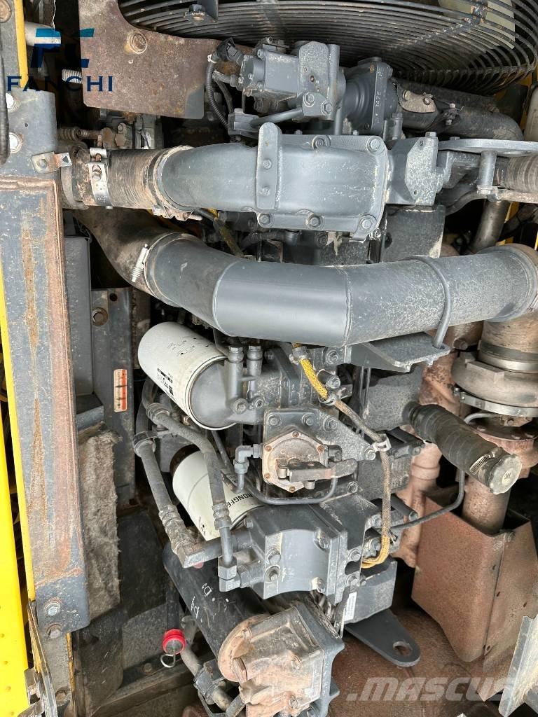 Komatsu PC 450-8 Escavatori cingolati
