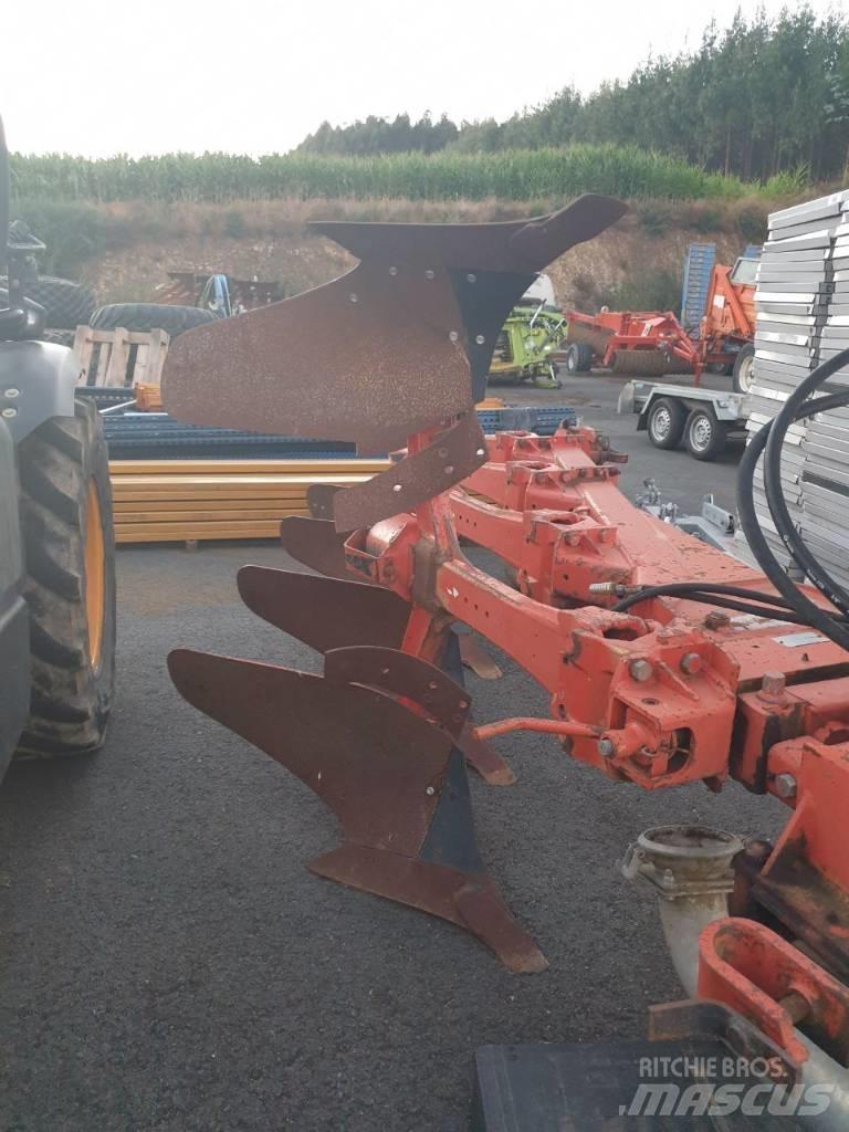 Kuhn 375E Aratri convenzionali