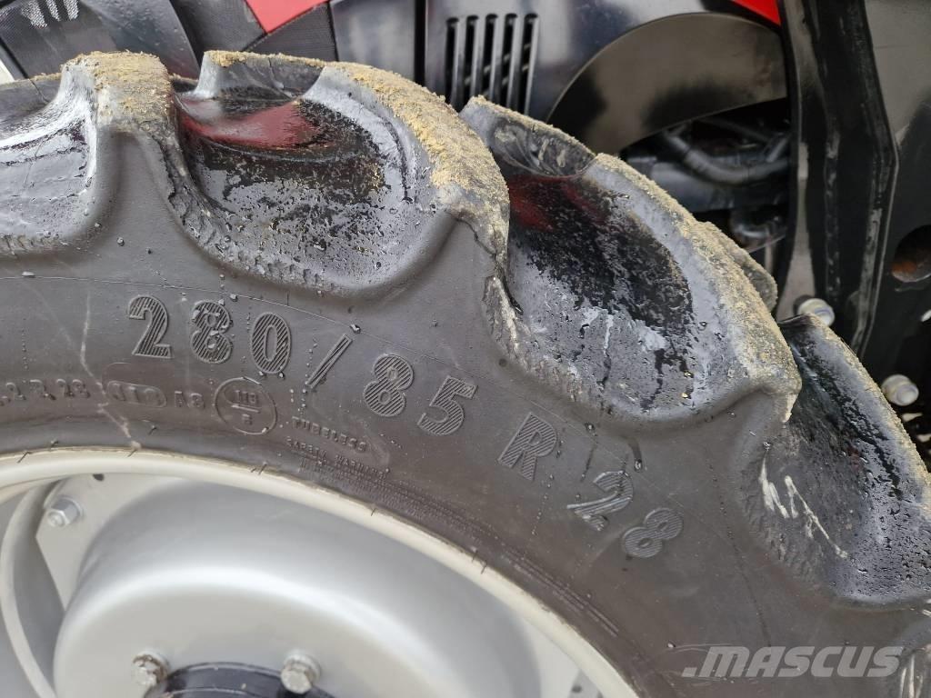 Case IH Farmall 85 C Trattori