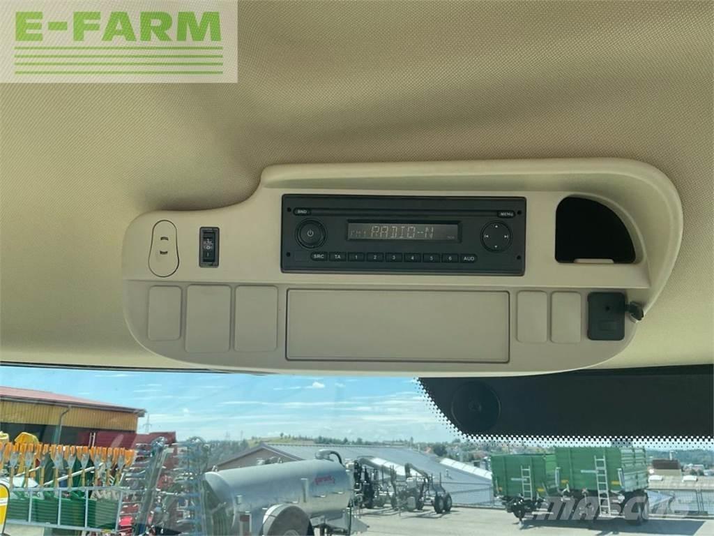 John Deere 6110R Trattori