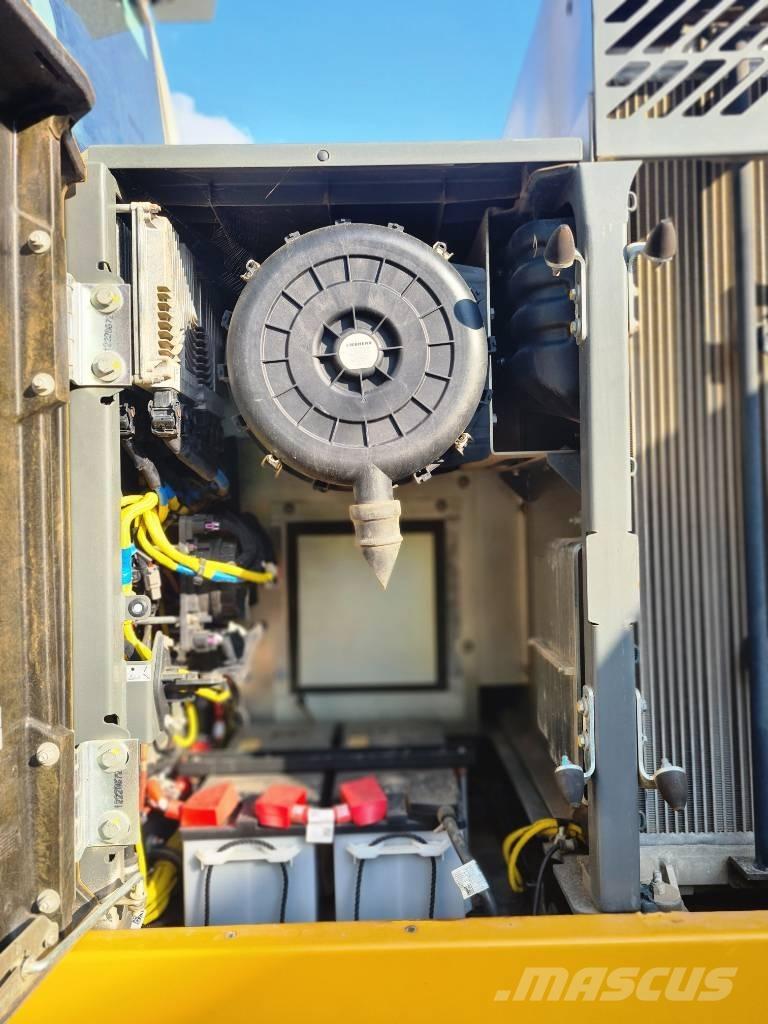 Liebherr R 930 LC Escavatori cingolati