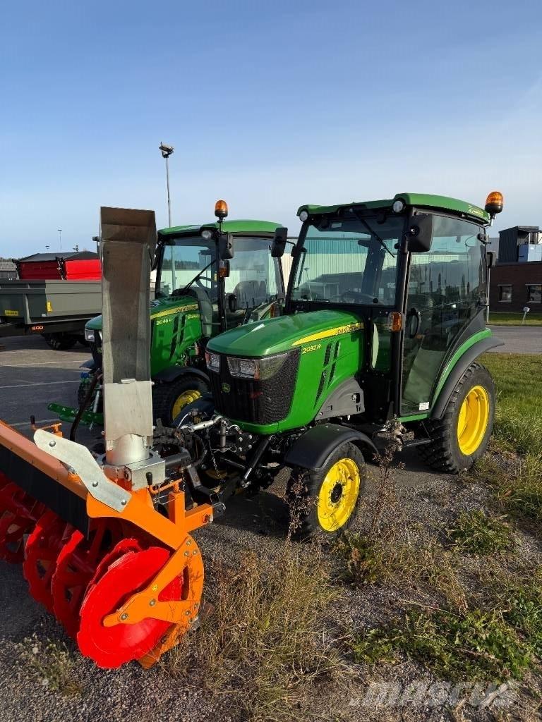 John Deere 2032 R Trattori compatti