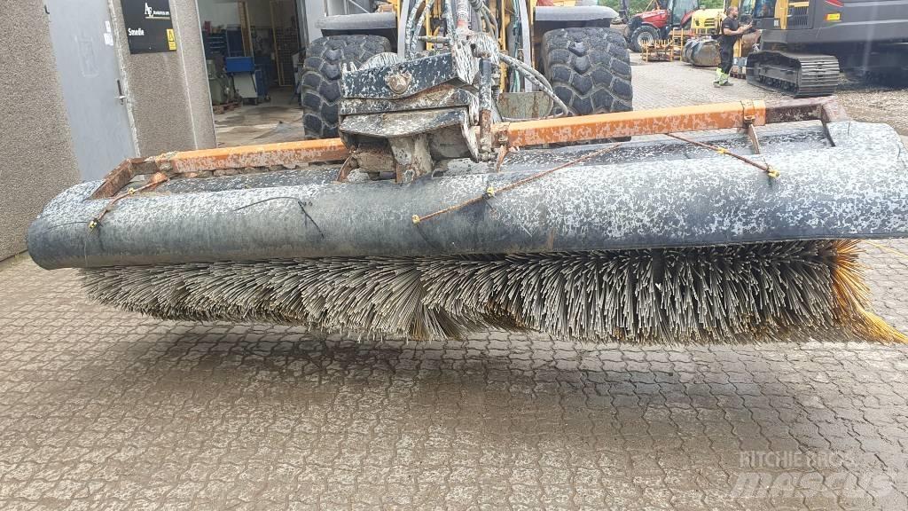  kost 335cm Altri macchinari per strade e neve