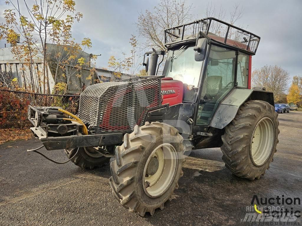 Valtra A 93H Trattori