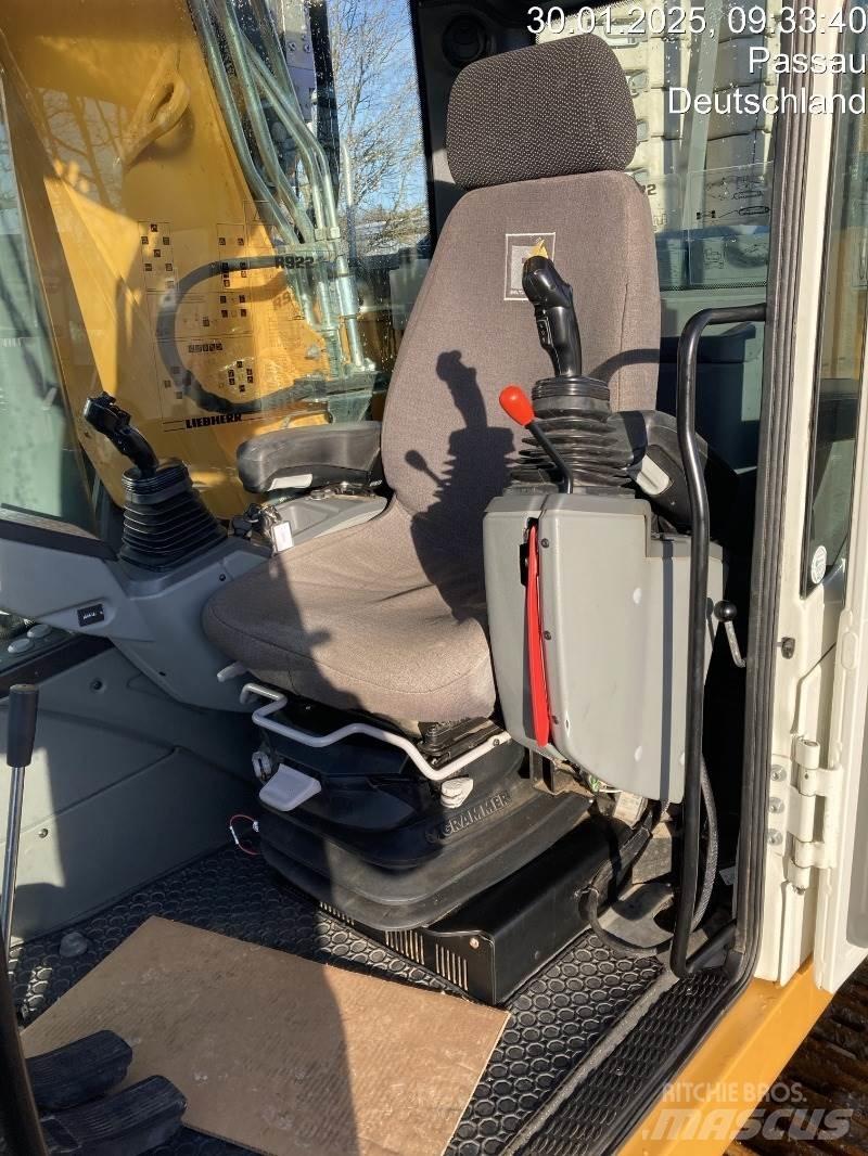 Liebherr R922 Escavatori cingolati
