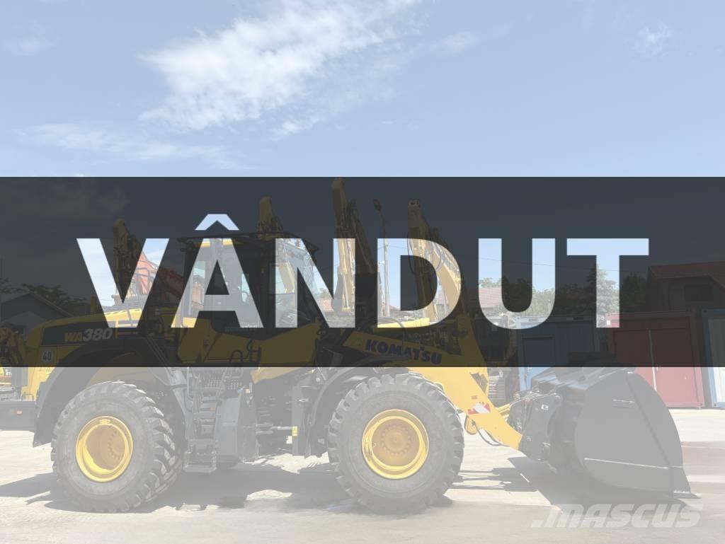 Komatsu WA380-8E0 Pale gommate
