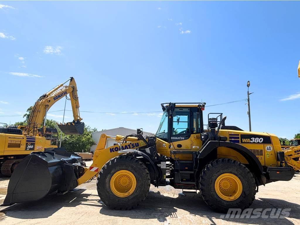 Komatsu WA380-8E0 Pale gommate