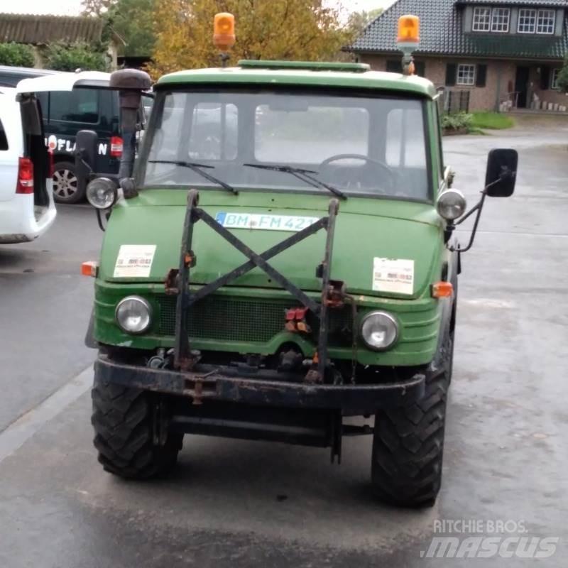 Mercedes-Benz U421 Trattori