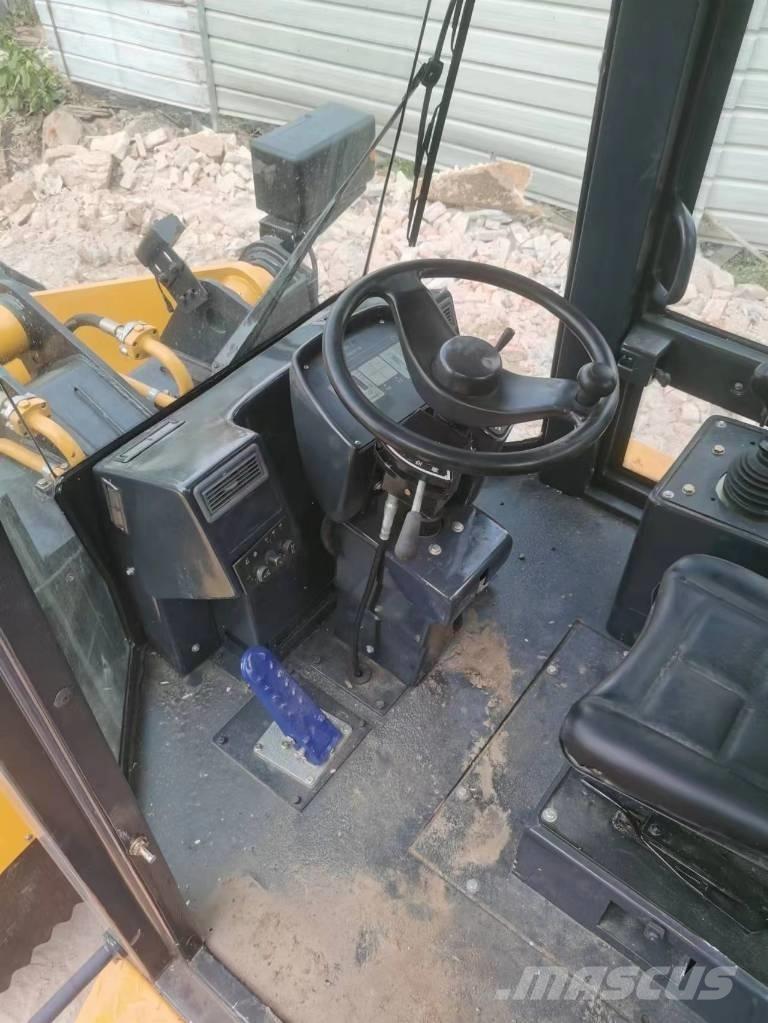 LiuGong 835 H Pale gommate