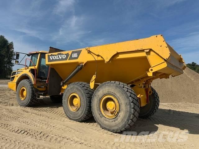 CAT A30G Dumpers articolati