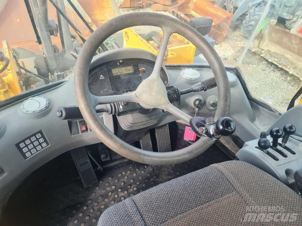 Volvo L 120 E Pale gommate
