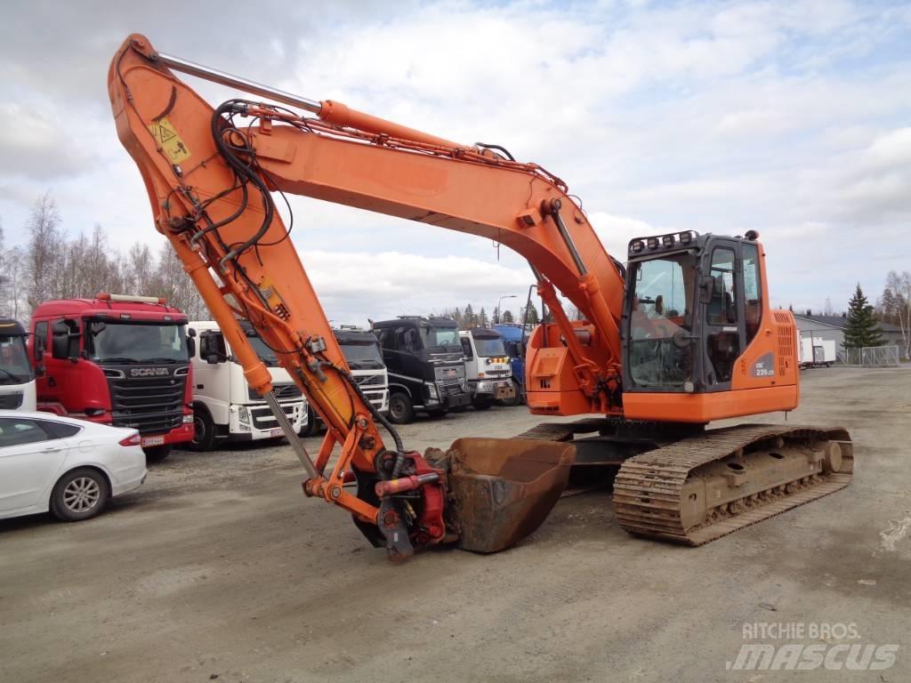 Doosan 235 LCR Escavatori cingolati