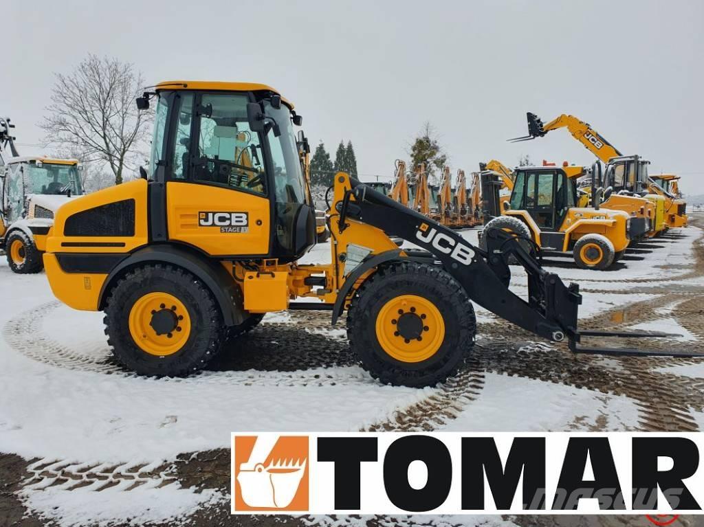 JCB 409 Pale gommate