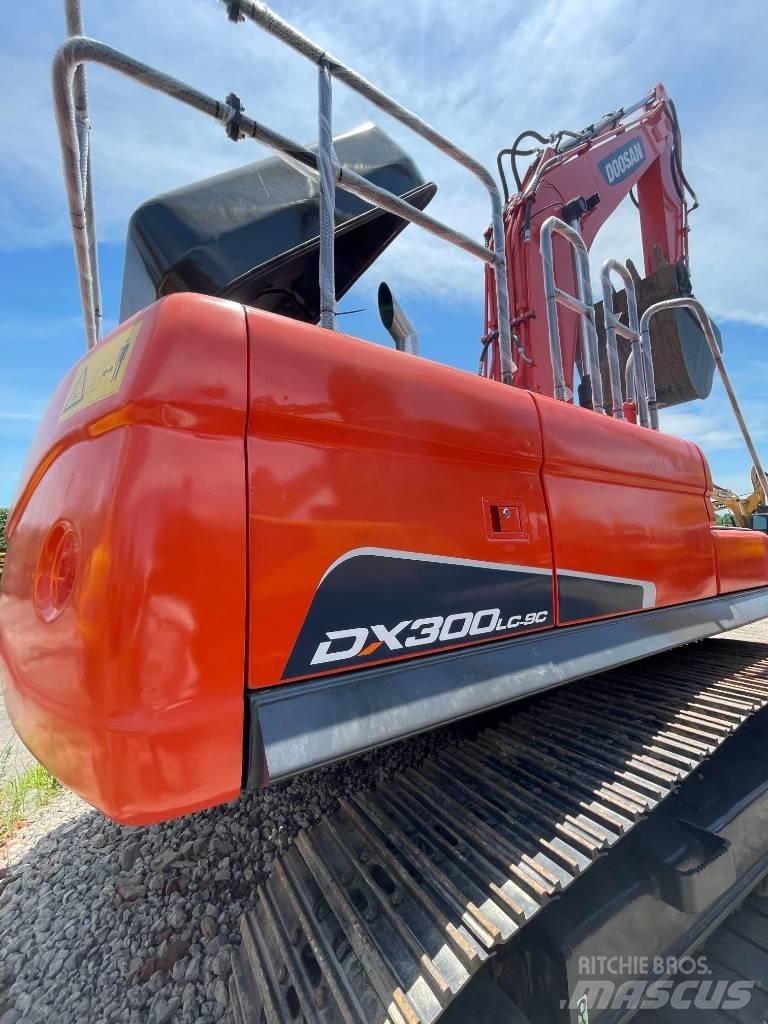 Doosan DX 300 LC Escavatori cingolati