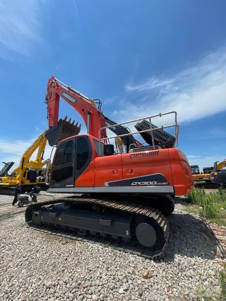 Doosan DX 300 LC Escavatori cingolati