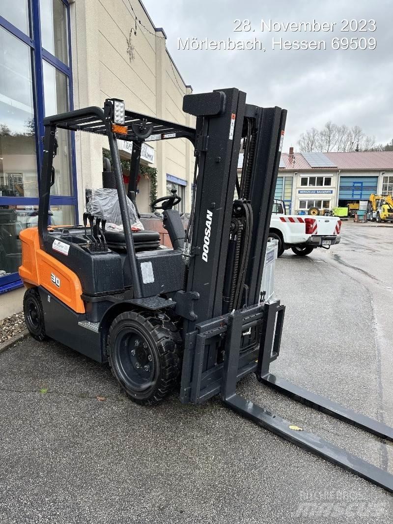 Doosan D30NXS Carrelli elevatori diesel