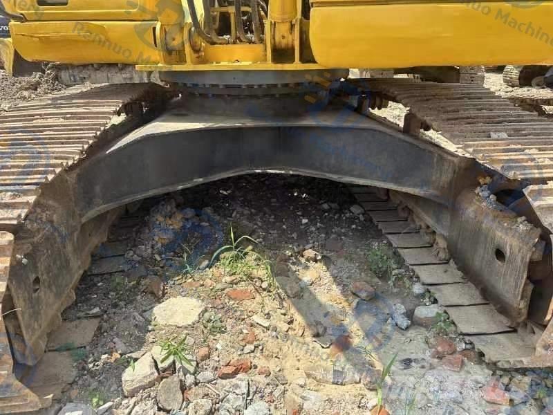 Komatsu PC220-7 Escavatori cingolati