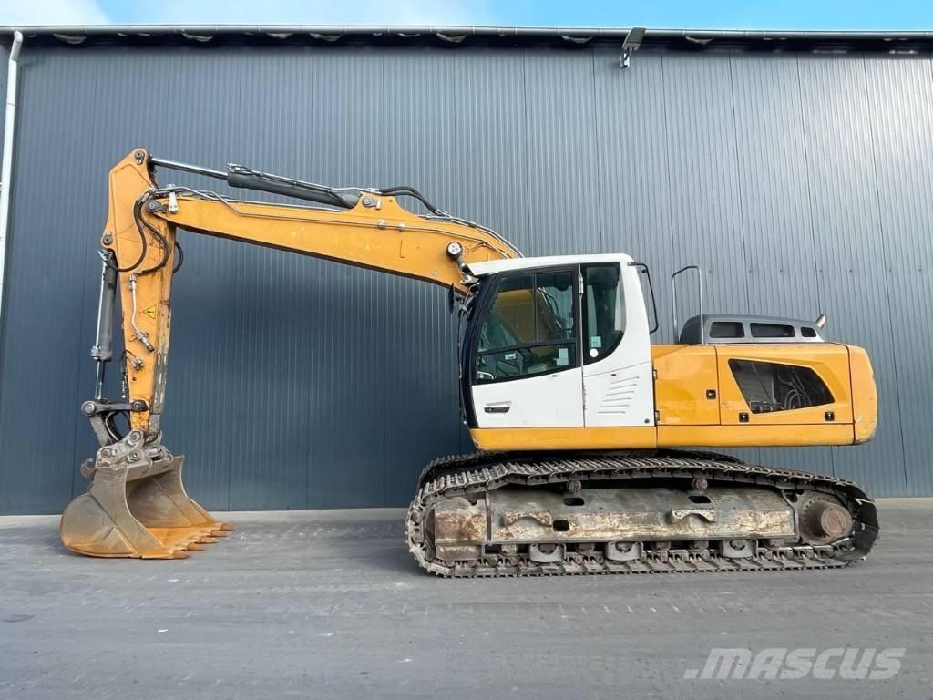 Liebherr R922 SLC Escavatori cingolati