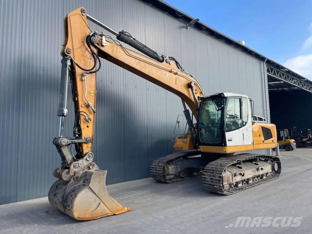 Liebherr R922 SLC Escavatori cingolati