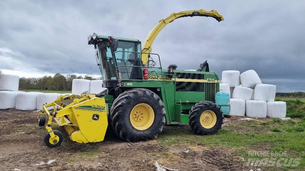John Deere 6750 Falciatrinciatrici