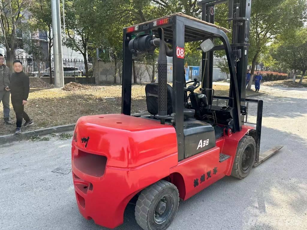 Hangcha A38 Carrelli elevatori diesel