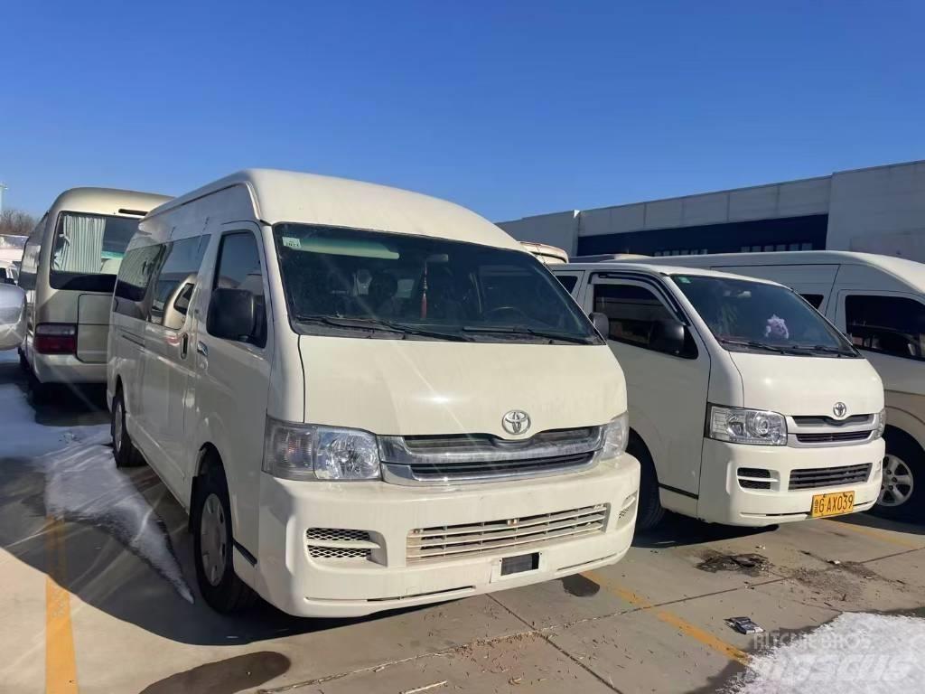 Toyota Hiace Autobus interurbani