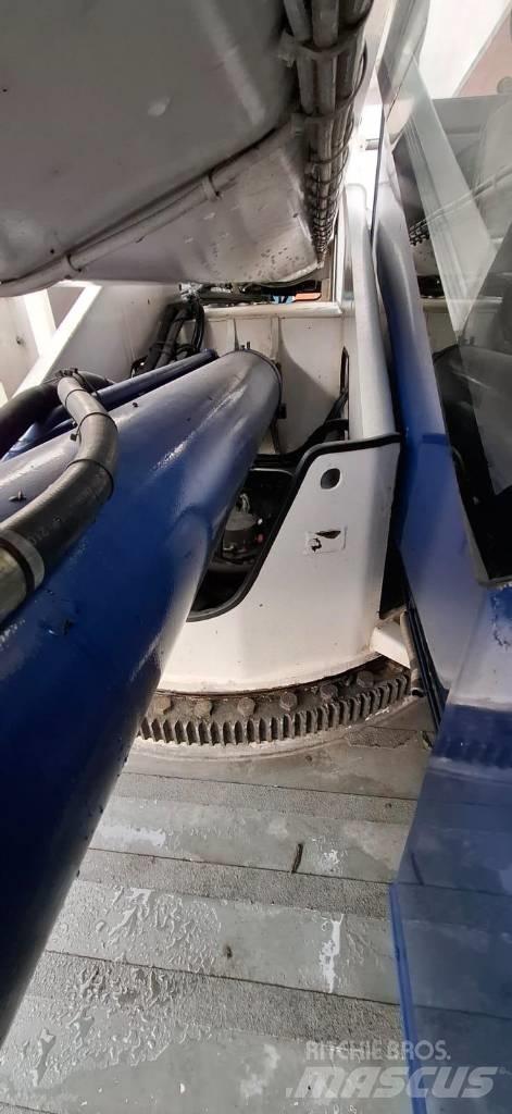 Grove GMK 3055 Gru per tutti i terreni