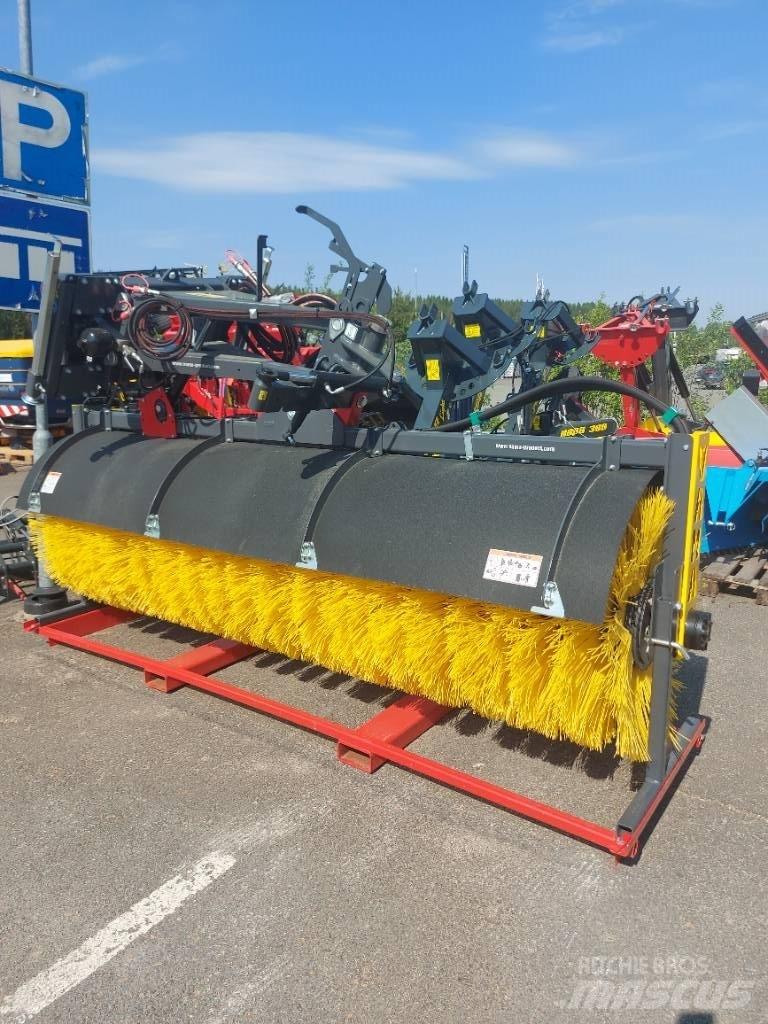 Vama 3000 Manutenzione verde e strade – Altro