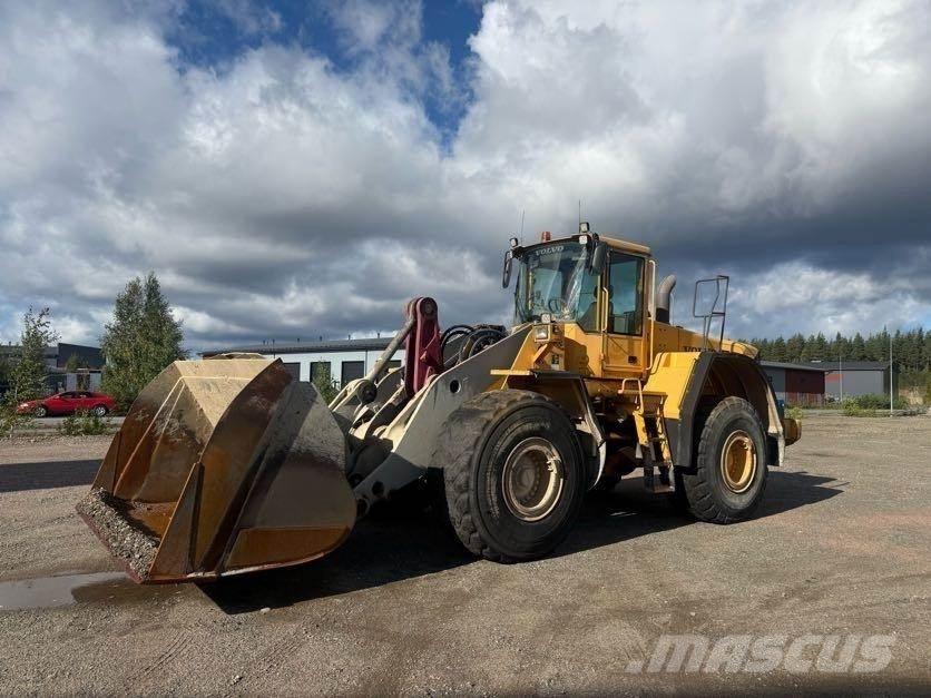 Volvo L150E Pale gommate