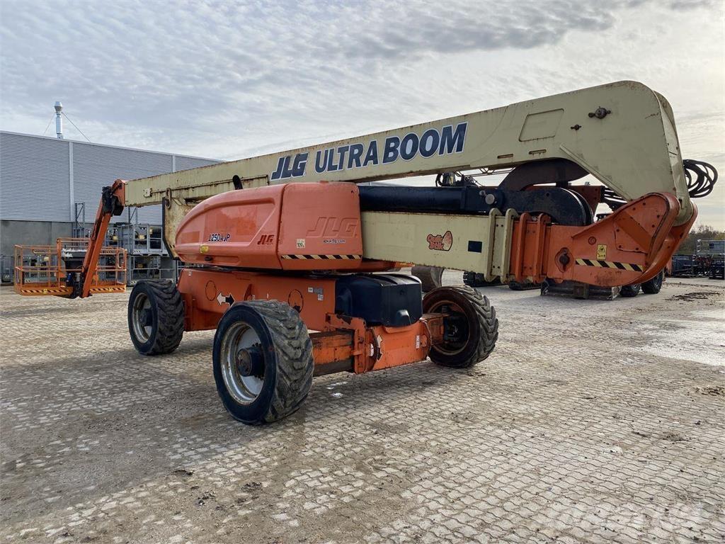 JLG 1250AJP Piattaforme a braccio articolato