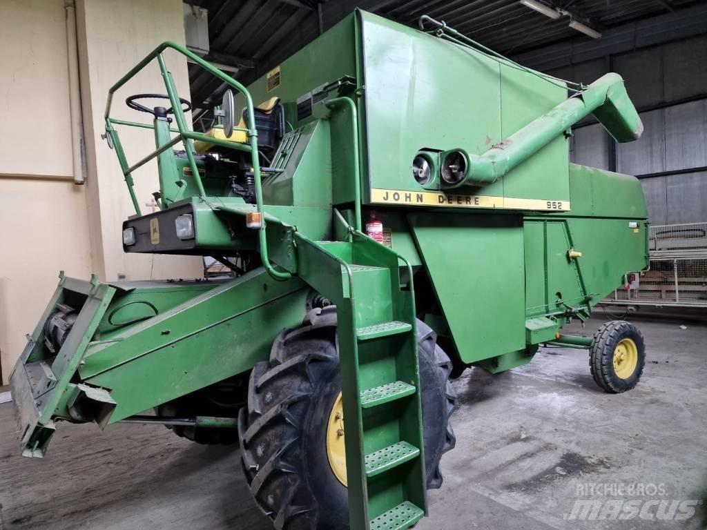 John Deere 952 Mietitrebbiatrici