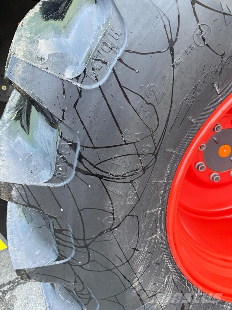 CLAAS Avero 240 Mietitrebbiatrici