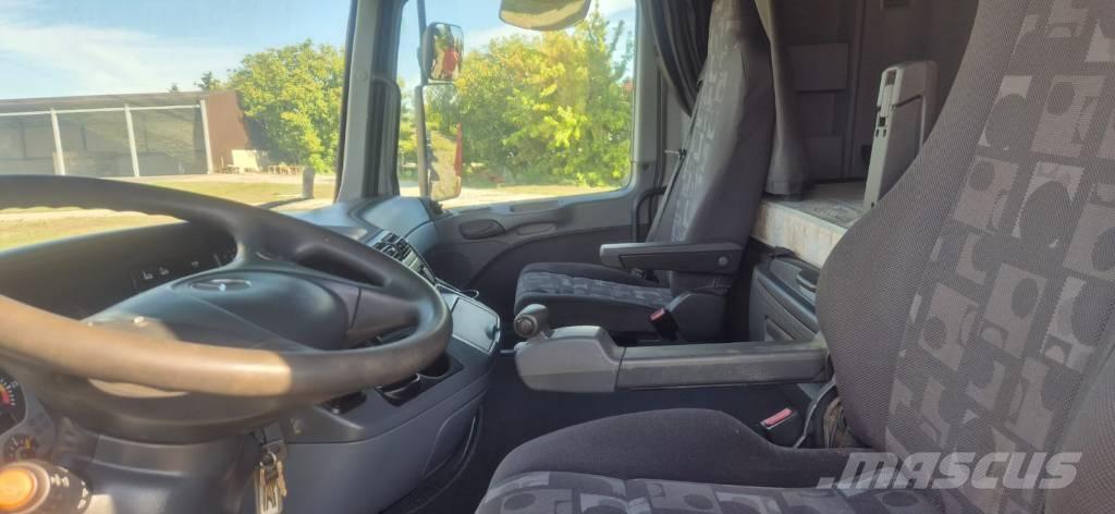 Mercedes-Benz Actros Camion per il trasporto di macchine forestali