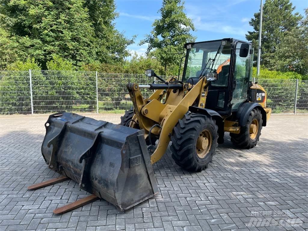CAT 906H2 Pale gommate