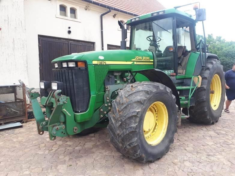 John Deere 8110 Trattori